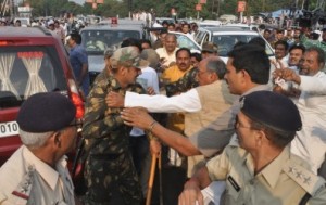 Digvijaya-Singh-Cop