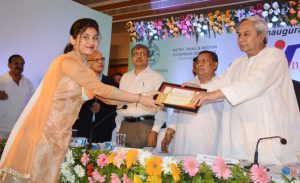 CM-Naveen