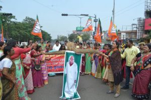 Dama-Rout-BJP-Mahila-Morcha