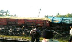 Goods Train derail-Jagatsinghpur