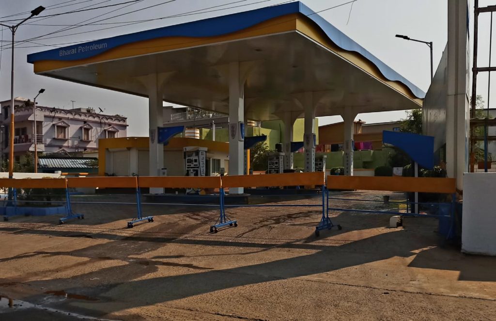 Farmers Protest Bharat Bandh in Odisha Petrol Pump